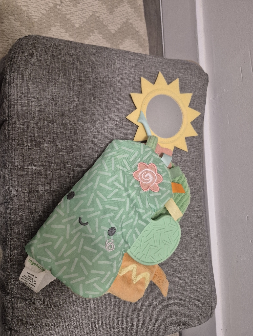 *5 Items for $25 Baby Items* Ingenuity Calm Springs Soft Teething Activity Book